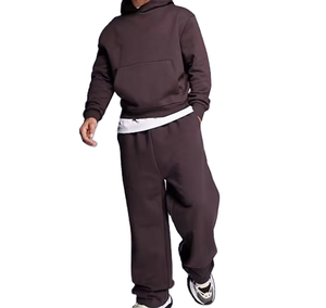 Ensemble survêtement pour homme en deux pièces avec veste à manches longues et pantalon conçu pour les entraînements, les voyages, les vêtements décontractés et le confort quotidien - Product Image 1