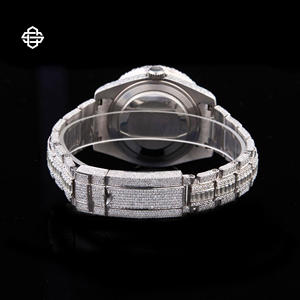 Reloj de Cuarzo de Lujo para Hombre con Moissanita y Diamantes, Correa de Acero Inoxidable con Incrustaciones de Diamantes y Visualización de Fecha, Estilo Moderno, Ejecutivo y Hip Hop - Product Image 5