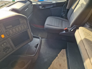 Nuevo Camión Pesado con Retarder Euro 2 R440 2010, Diésel 6x4, Volante a la Izquierda, Unidad Tractora de 351-450HP, ABS, CD/MP3, para Logística - Product Image 2