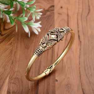 Bracelet manchette vintage doré style bohème, bijou ethnique traditionnel indien, style antique, bracelet rigide pour cadeau - Product Image 2