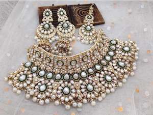 Conjunto de Gargantilla de piedra y cuentas Kundan de alta calidad para mujer, ideal para ocasiones especiales, collar de lujo con Maang Tikka y pendientes - Product Image 2