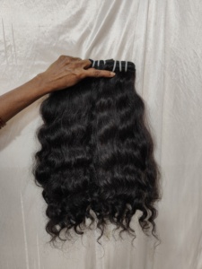 Double trame machine de haute qualité 100% Extension de cheveux humains ondulés indiens bruts non transformés sans processus chimique ou acide - Product Image 4