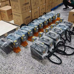 Máquina de Marcado Láser Portátil de Grado Industrial de 60W, Nueva, con Lente de 100mm y Batería para Grabado de Precisión en Cobre, Garantía de 5 Años - Product Image 2