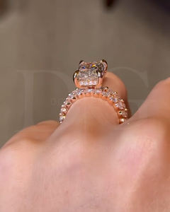 Anillo de compromiso de pavé de burbuja flotante de diamante de corte radiante hecho a mano banda de joyería fina de mujer de Halo oculto único - Product Image 6