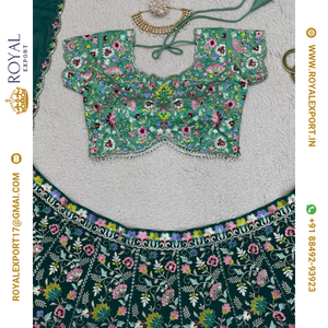 Présentation de la nouvelle lourde fausse Georgette Lehenga Choli avec fil de travail Dupatta - Product Image 6