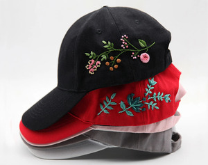 Gorra Personalizada de Alta Calidad con Bordado Frontal y Trasero, 100% Algodón, Fabricada en Vietnam (OEM) - Product Image 1