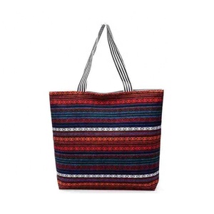 Superbes sacs de bonne qualité brodés en noir à la mode pour extérieur bon marché sacs de demoiselle d'honneur en coton biologique sur mesure avec logo - Product Image 4