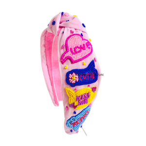 Bandeau de luxe fait main perlé pour la Saint-Valentin 2026, avec des détails raffinés, conçu pour s'harmoniser avec les ensembles vestimentaires modernes de la Saint-Valentin - Product Image 1