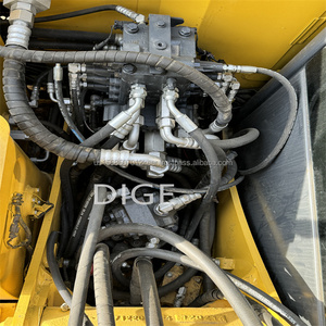 Offre Spéciale – Mini-Excavatrice Komatsu PC60-8 d'occasion, 6 tonnes, d'origine japonaise, modèle 2020, avec pompe hydraulique Parker et moteur Fawde, entièrement testée - Product Image 6