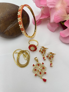 Joli ensemble de pendentifs ajustables pour filles et femmes, médaillon de perles classiques, bijoux élégants en laiton pour toutes les occasions. - Product Image 4