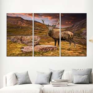 Toile imprimée élégante : Œuvre d'art majestueuse avec cornes de cerf pour la décoration de la maison, LOT DE 3 TOILES - Product Image 1