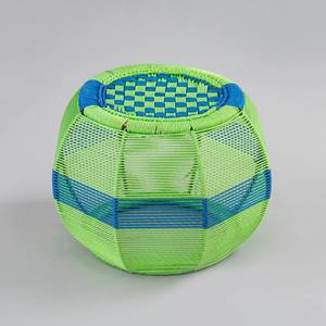 Tabouret mudha rond de couleur verte et bleue avec un design inhabituel et un matériau solide en corde - Product Image 1