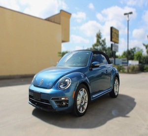 Offre exceptionnelle : Volkswagen Beetle 2 d'occasion, modèle 2019, propre et en excellent état. 0 T S C o n v  e r tible FWD Prêt à être expédié - Product Image 1