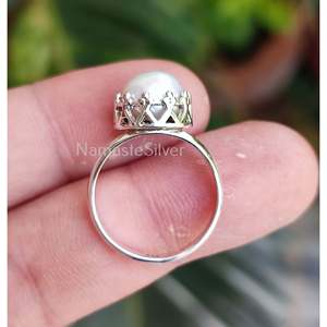 Anillo de Corona Hecho a Mano en Plata de Ley 925 con Perla de Agua Dulce, Regalo del Día de la Madre para Mujer - Product Image 1