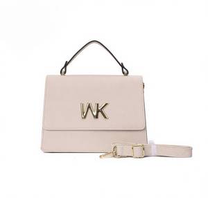 Borsa a Tracolla e Borsetta in Pelle per Donne - Product Image 5