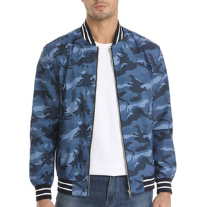 Chaqueta estilo universitario, cálida, cómoda, de tela suave, para uso diario en invierno. - Product Image 1