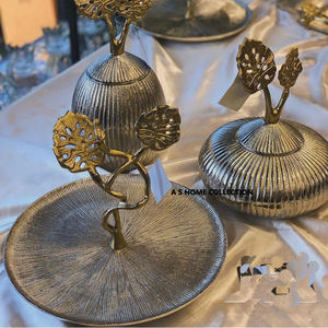 แท่นวางเค้กสุดหรูสำหรับบ้านโรงแรมและร้านอาหารสำหรับภาชนะใส่อาหารในงานแต่งงานแท่นวางเค้กโลหะสีทอง - Product Image 6