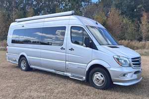 Mercedes-Benz Sprinter 3500 Airstream Interstate 2015 d'occasion, conversion de camping-car de luxe Airstream - Product Image 6