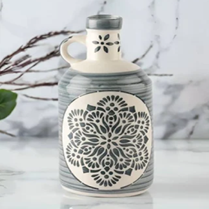 Vase moderne en céramique bleue avec motif floral blanc et col étroit pour décorations d'hôtel et de bureau à domicile disponibles aux prix de gros - Product Image 6