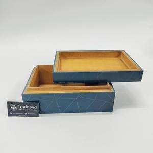 Boîte incrustée de résine artisanale pour le stockage de bijoux Organisateur de souvenirs décoratif de qualité supérieure par Tradebyd - Product Image 2