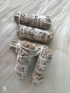 Bâtonnets de sauge blanche de californie de 4 pouces pour le nettoyage et le parfum de la maison, la méditation et les rituel de bavure sauge blanche cultivée - Product Image 6