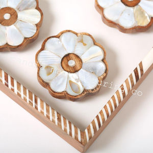 Plateau d'incrustation en bois de marbre d'usine directe avec sous-verres ou assiettes en nacre ronde incrustation d'os arabe pour un usage domestique - Product Image 3