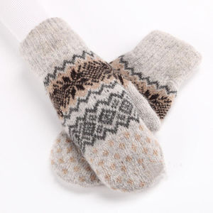 Venta al por mayor de hombres unisex de acrílico guantes de moda de color personalizado cálido suave pantalla táctil guantes de invierno de punto grueso - Product Image 5