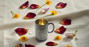 Mule de Moscou en métal magnifiquement gravé Tasses à bière en laiton massif pur avec poignée et logo personnalisé pour verres à bière - Product Image 2