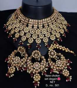 2024 dernière conception femmes haute qualité plaqué or perle collier ras du cou ensemble pour les femmes - Product Image 2