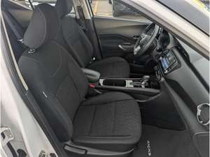 Nissan Kicks SV 2021 d'occasion, conduite à gauche/droite - Product Image 4