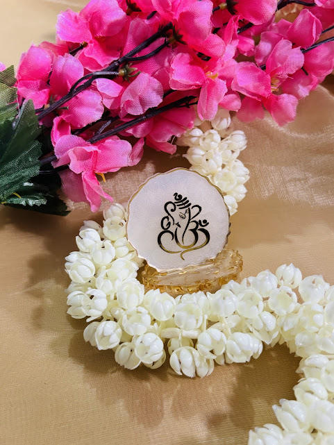 เช่นเดียวกับภาพ