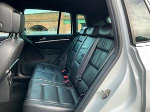 Volkswagen Tiguan d'occasion LHD/RHD - Product Image 3