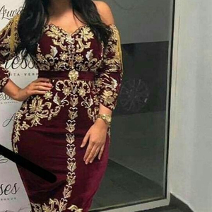 2023 nouvelle robe caftan élégante belle broderie Zari et travail Dabka sur soie et lin orné de perles de verre de cristal pierre - Product Image 1
