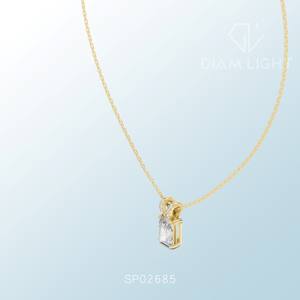 Pendentif en diamant taille radiant en or blanc avec clarté VS+ et couleur F+, certifié IGI, bijoux fins élégants, cadeau - Product Image 6