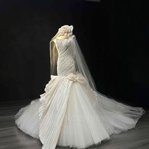 Robe de mariée sirène moderne et élégante NT92 avec col bateau, volants, fleurs 3D, traîne chapelle longue, dentelle et cristaux - Product Image 1