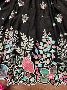 Broderie de créateur indien noir Lehenga Choli pour femme avec Dupatta personnalisable pour les fêtes de mariage - Product Image 6