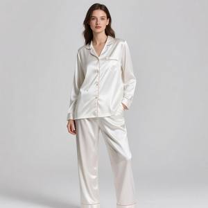 Elegante Conjunto de Pijama de Seda Satén de Lujo para Mujer, Ropa de Dormir Suave y Transpirable para Verano/Primavera - Product Image 4