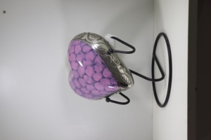 โกศหัวใจทองเหลืองสำหรับเก็บอัฐิเด็ก พร้อมฐานตั้ง โกศสำหรับใส่เถ้ากระดูกหลังเผาศพ ราคาขายส่ง - Product Image 6