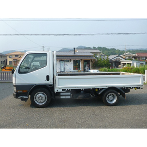 Le Japon a utilisé Mitsu-bishi Canter entièrement inspecté, camion commercial à faible kilométrage prêt pour l'exportation dans le monde entier - Product Image 3