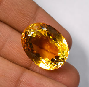 Citrine naturelle dorée ovale facettée couleur or 24X19X16 mm 52,94 carats - Product Image 5