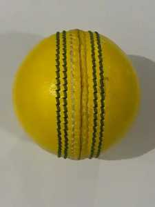 Pelota de Cricket Dura al por Mayor, Cosida a Mano, Cuero de Primera Calidad, Color y Tamaño Personalizados, Modelo de Tela de Algodón BE-CB-311 Benpro - Product Image 4