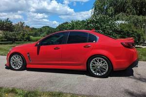 Chevrolet Coupé 2024 Usado, Color Oscuro, R15, Cuero, Ejecutivo, Alto Rendimiento, Potencia, Lujo, Manejo Preciso, Techo Panorámico, Diseño de Ingeniería, Volante a la Izquierda - Product Image 3