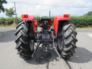รถแทรกเตอร์ฟาร์ม MASSEY FERGUSON รุ่น MF178 MF168 MF135 MF165 185 สภาพใหม่และมือสอง รถแทรกเตอร์ฟาร์มที่เชื่อถือได้สำหรับการส่งออก - Product Image 2