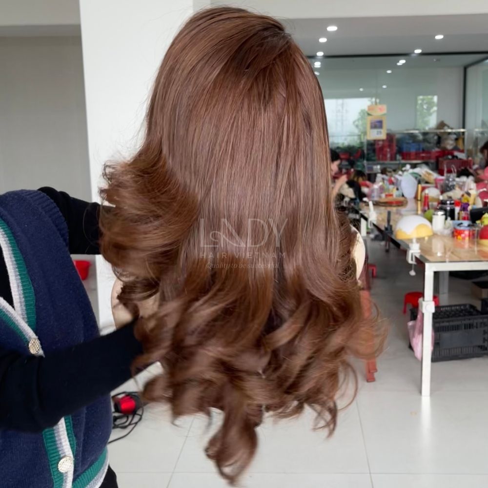 สีน้ำตาล