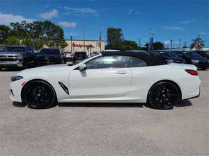 BMW Serie 8 840i 2022, Convertible de 2 Puertas, Interior Oscuro, Motor Turbo, Combustible Eléctrico, Caja de Cambios Manual/Automática, Tracción en las Cuatro Ruedas, Cuero, Volante a la Izquierda - Product Image 6