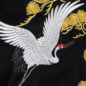 Camiseta bordada de secado rápido con patrón sólido para adultos Diseño de cuello redondo de punto transpirable ligero con logotipos personalizables - Product Image 5