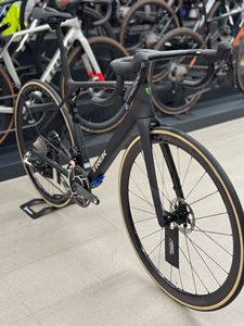 Ready to Ship Brand New Treks Madone SLR <b>9</b> AXS Gen 8 (2025) - Product Image 3