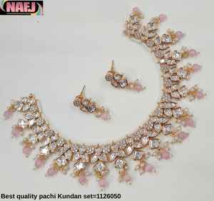 ENSEMBLE DE BIJOUX INDIENS TRADITIONNELS ET À LA MODE EN CUIVRE ENSEMBLE DE BIJOUX DE MARIAGE POUR FEMMES BOUCLES D'OREILLES ET COLLIER - Product Image 5