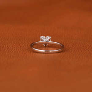 Elegante anillo de bodas de oro sólido de 14 quilates, solitario de moda, ajuste de garra en forma de corazón, estilo clásico, laboratorio creado, Diamante chapado en oro IGI - Product Image 4