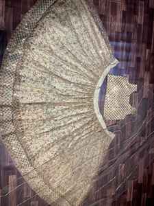 Más hermoso y último FABZONE Net Lehenga Choli con lentejuelas pesadas y trabajo de bordado para ocasiones de fiesta - Product Image 4